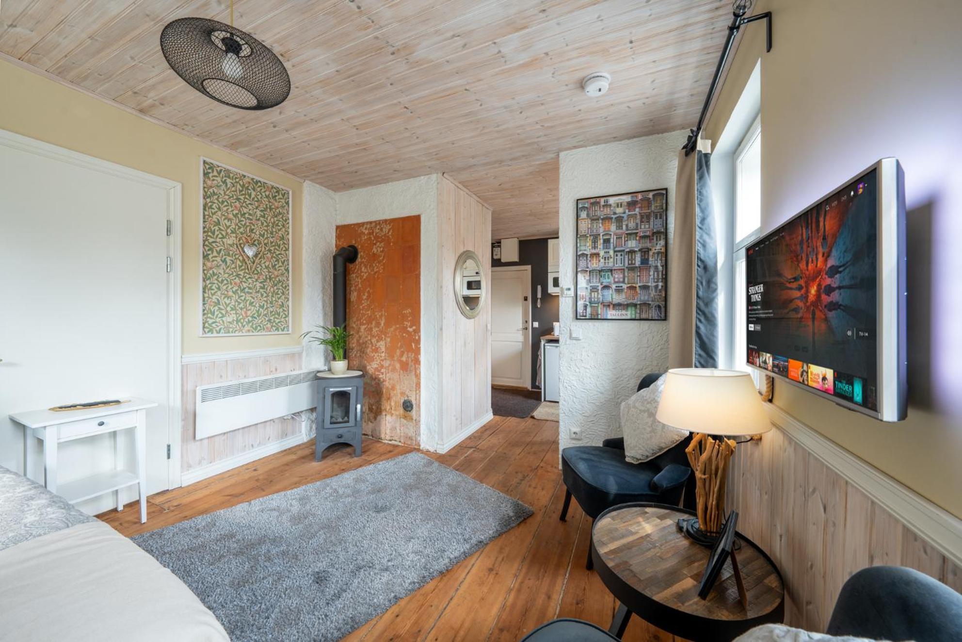 Garden Studio Next To Telliskivi & Old Town Tallinn Ngoại thất bức ảnh